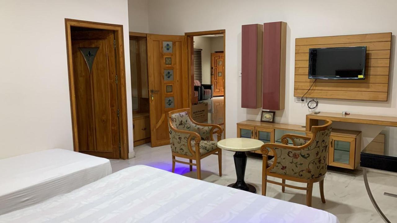 Hill View Paradise - 2Bhk'S & Rooms - A Golden Group Of Premium Home Stays - Тірупаті Екстер'єр фото