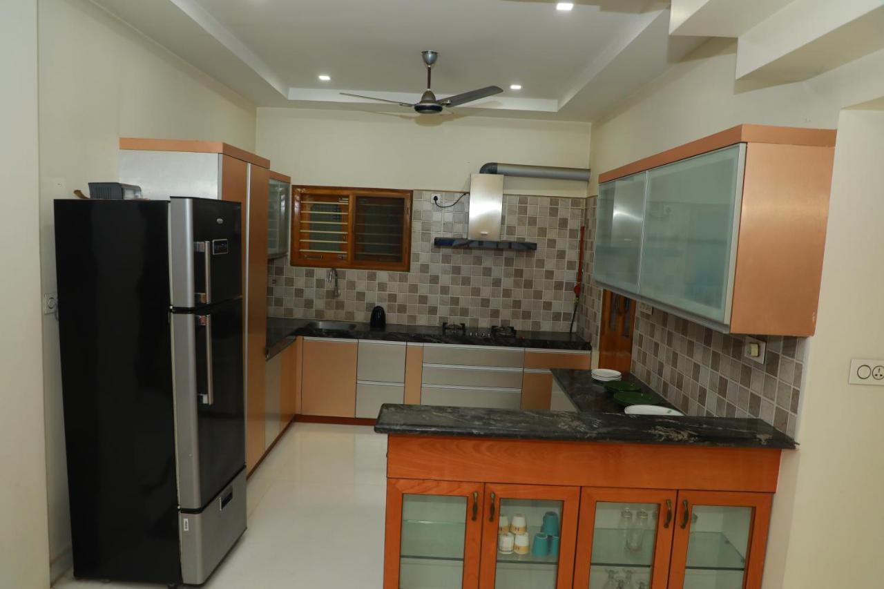 Hill View Paradise - 2Bhk'S & Rooms - A Golden Group Of Premium Home Stays - Тірупаті Екстер'єр фото