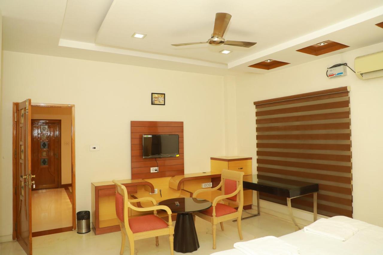 Hill View Paradise - 2Bhk'S & Rooms - A Golden Group Of Premium Home Stays - Тірупаті Екстер'єр фото